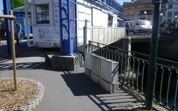 Site avant dépose de la cellule commerciale et réa