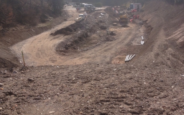 Vue sur nouvelle route d’accès et extension d&eacut